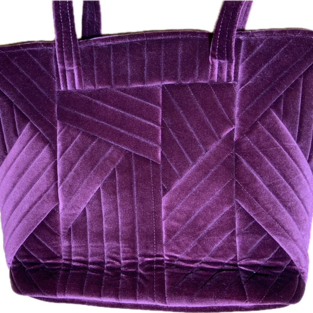 Vera Bradley Quilted Velour Tote Shoulder Handbag Burgundy EUC - Picture 2 of 13